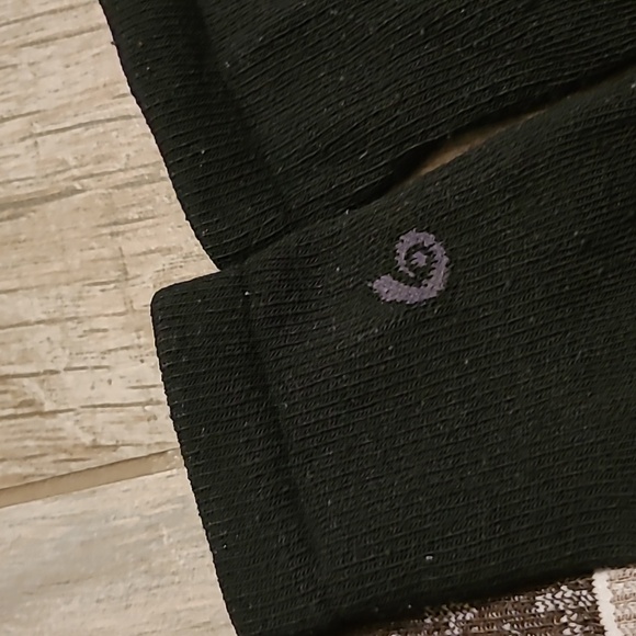 2 pair of Point 6 wool socks - Picture 4 of 8